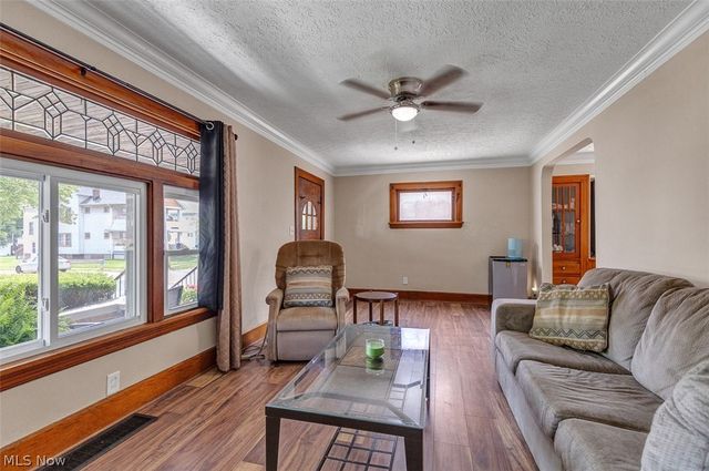 3672 W 134th Street, Cleveland, OH 44111