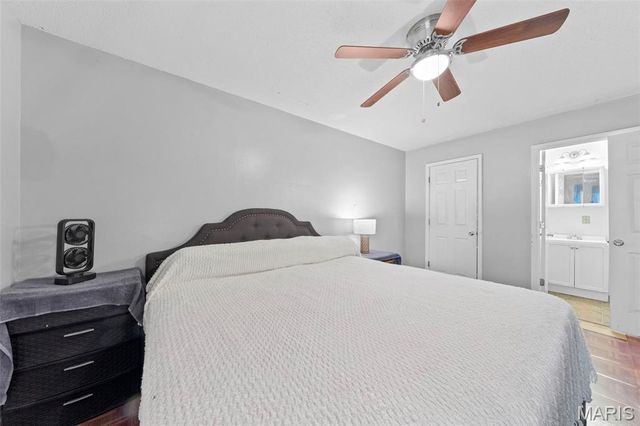 11151 Whispering Oaks Drive, St Louis, MO 63136