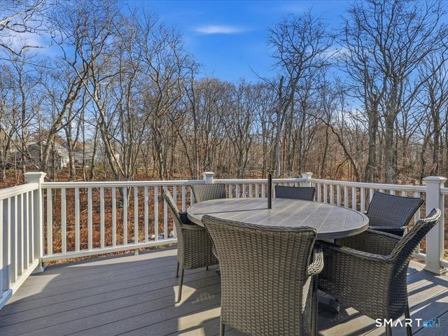 93 Shore Road, Waterford, CT 06385