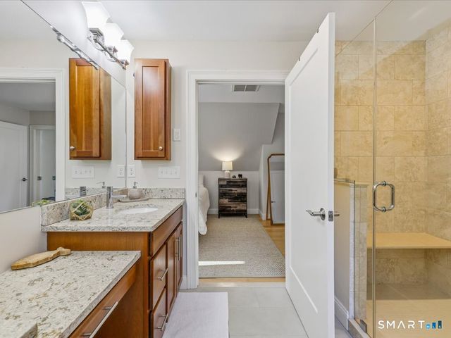 93 Shore Road, Waterford, CT 06385