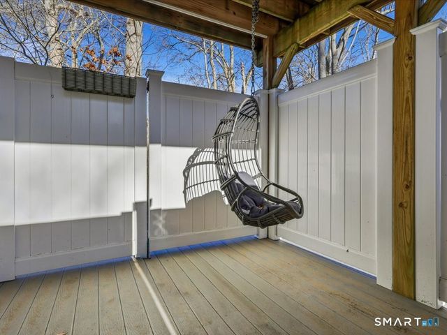 93 Shore Road, Waterford, CT 06385