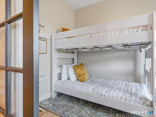 93 Shore Road, Waterford, CT 06385