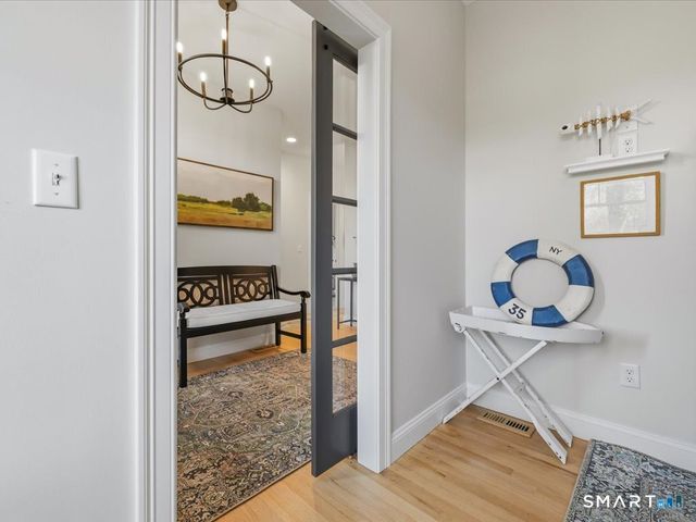 93 Shore Road, Waterford, CT 06385