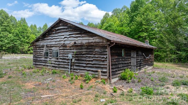 1460 Husbands Creek Road, Lenoir, NC 28645