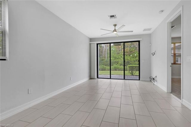 7501 Carnegie WAY, Naples, FL 34119