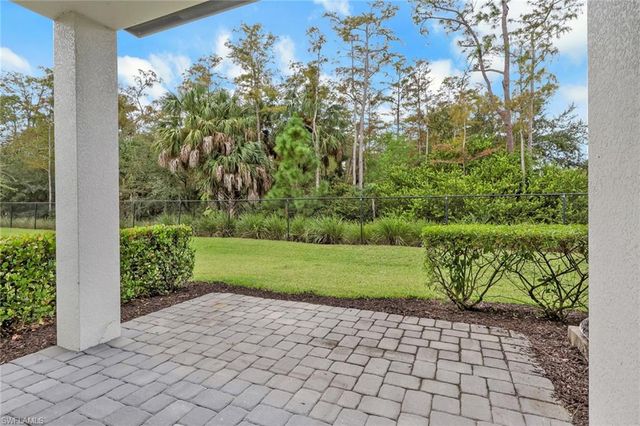 7501 Carnegie WAY, Naples, FL 34119