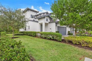 7501 Carnegie WAY, Naples, FL 34119