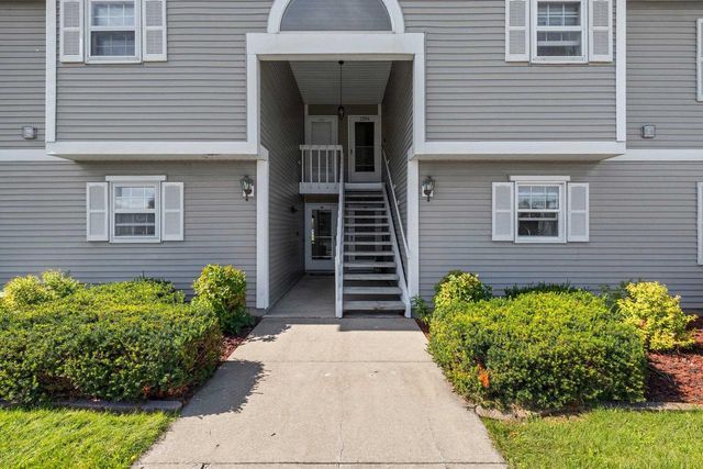 1294 WITTMANN PARK LANE, Menasha, WI 54952
