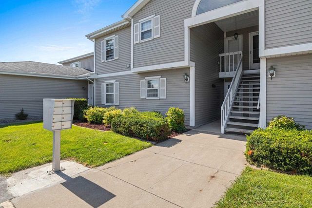 1294 WITTMANN PARK LANE, Menasha, WI 54952