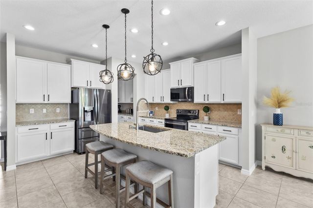 6116 35TH COURT E, Bradenton, FL 34203