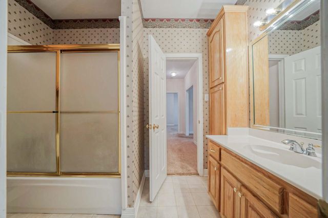 1302 Spring Tree Ln, Kilgore, TX 75662