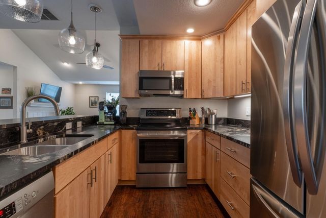 2849 Pleasantdale Drive, Lewis Center, OH 43035