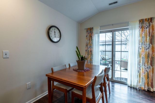 2849 Pleasantdale Drive, Lewis Center, OH 43035