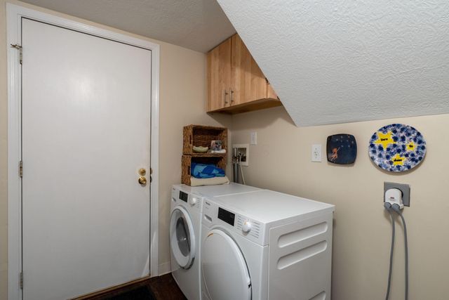 2849 Pleasantdale Drive, Lewis Center, OH 43035