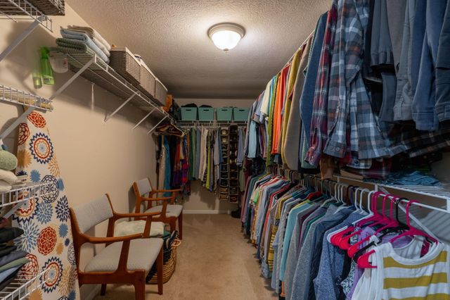 2849 Pleasantdale Drive, Lewis Center, OH 43035