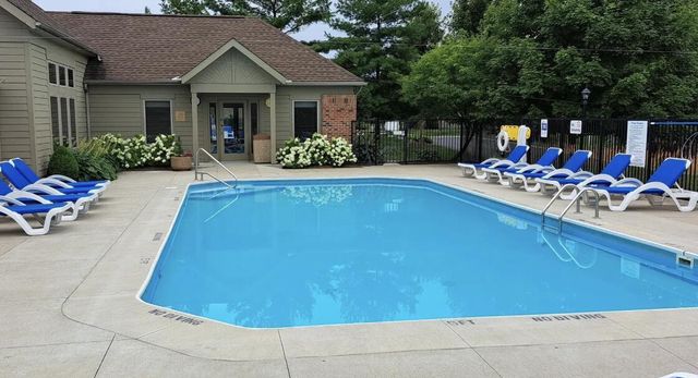 2849 Pleasantdale Drive, Lewis Center, OH 43035