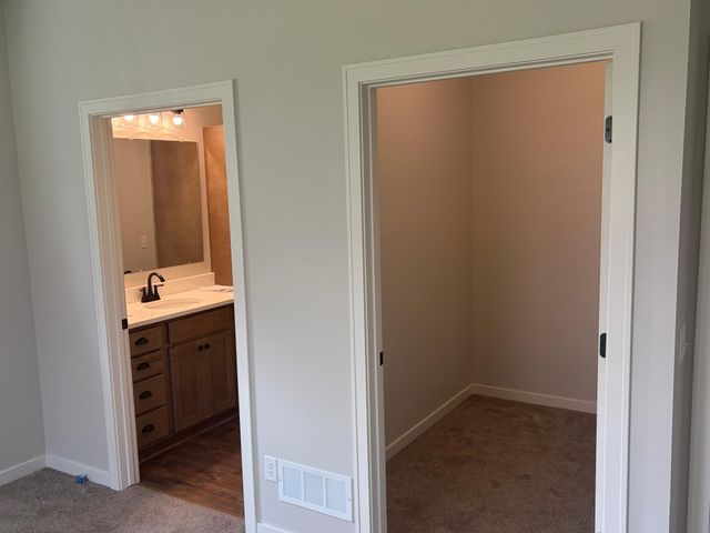 2075 Langston Lane NE, Saint Michael, MN 55376