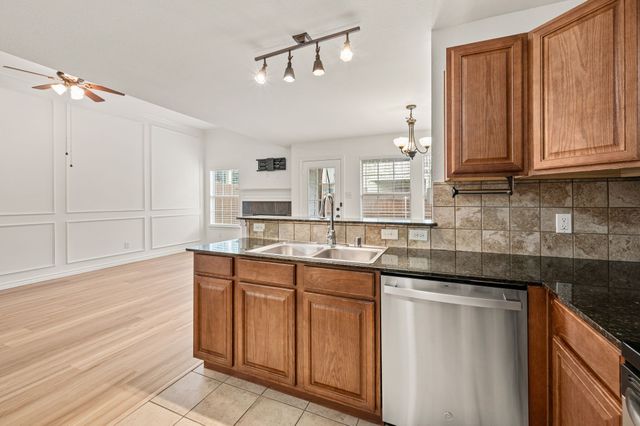 12607 Oceanside Drive, Fort Worth, TX 76040