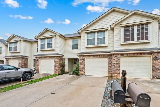 12607 Oceanside Drive, Fort Worth, TX 76040