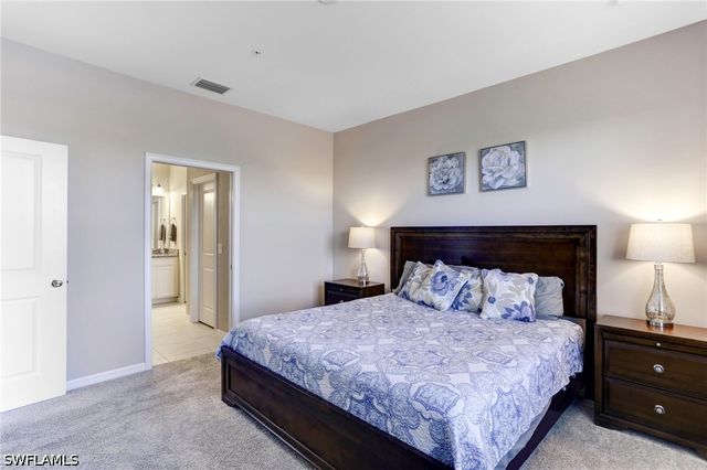 9433 Benvenuto CT 201, Naples, FL 34119
