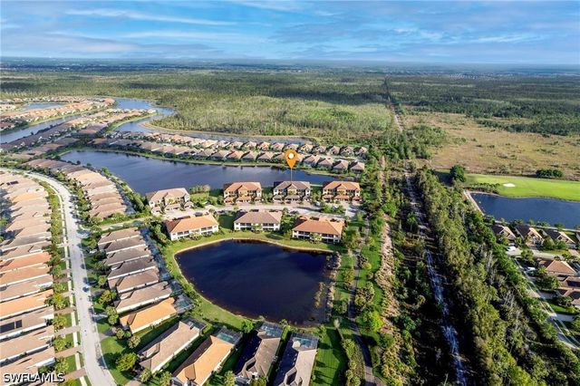 9433 Benvenuto CT 201, Naples, FL 34119