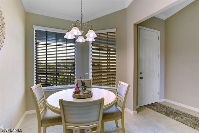9433 Benvenuto CT 201, Naples, FL 34119