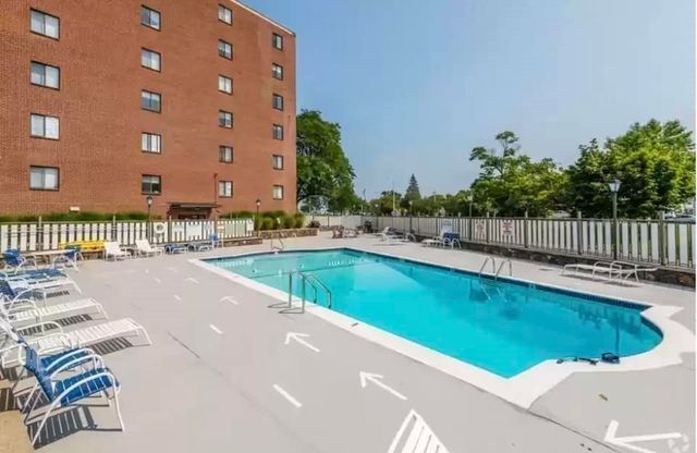 2 Ocean 600, Revere, MA 02151