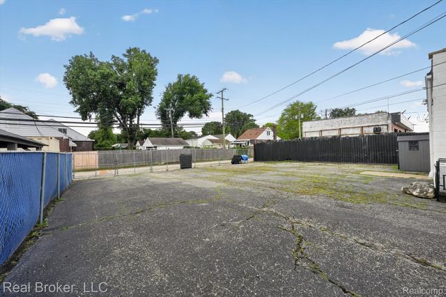 22721 Plymouth Road, Detroit, MI 48239