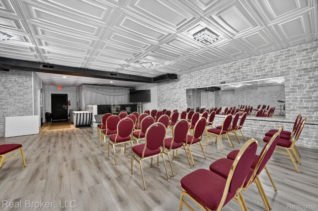 22721 Plymouth Road, Detroit, MI 48239