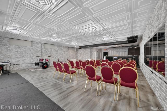 22721 Plymouth Road, Detroit, MI 48239