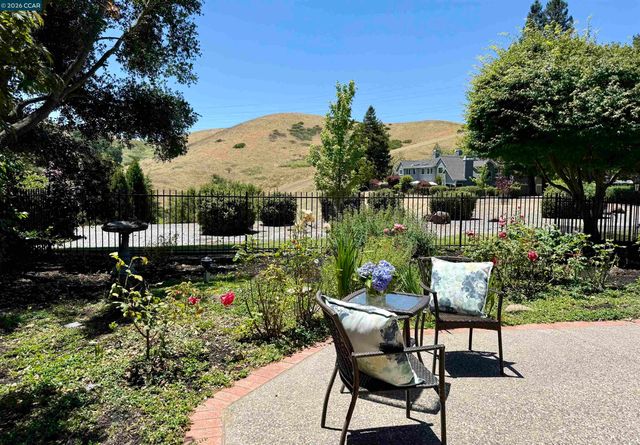 360 S Eagle Nest Lane, Danville, CA 94506