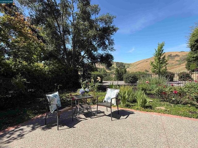 360 S Eagle Nest Lane, Danville, CA 94506
