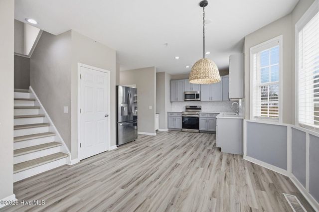 337 Oakmont Drive, Hampstead, NC 28443