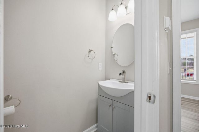 337 Oakmont Drive, Hampstead, NC 28443