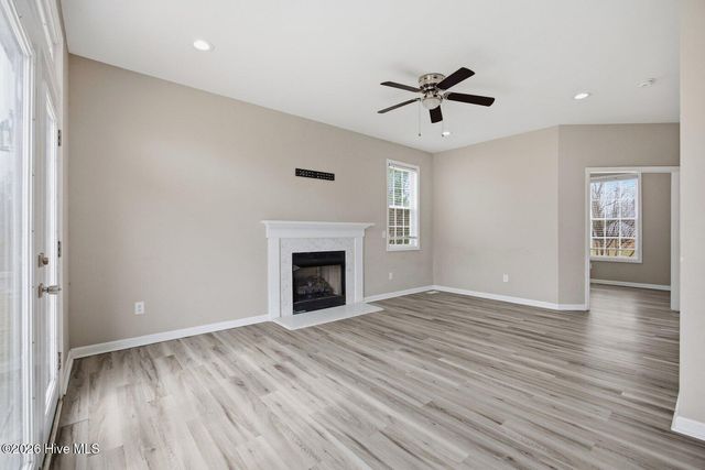 337 Oakmont Drive, Hampstead, NC 28443