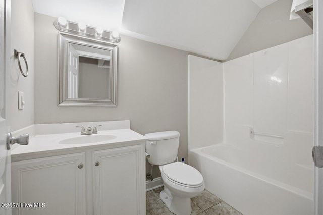 337 Oakmont Drive, Hampstead, NC 28443