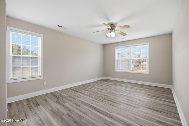 337 Oakmont Drive, Hampstead, NC 28443