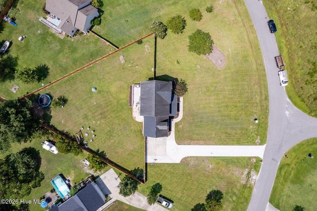 337 Oakmont Drive, Hampstead, NC 28443