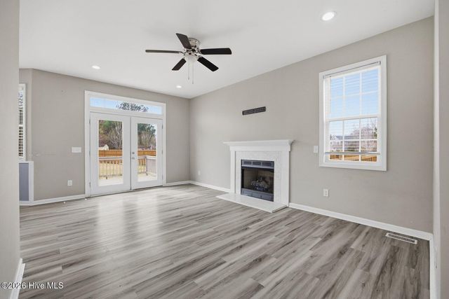 337 Oakmont Drive, Hampstead, NC 28443