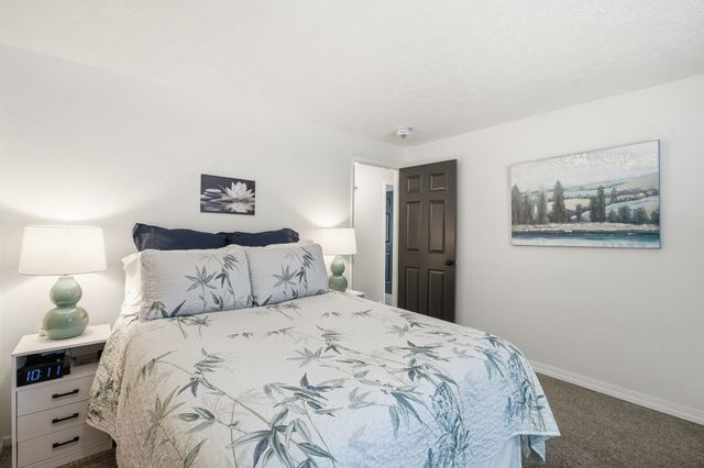 4510 W Alpine Dr, Spokane, WA 99208