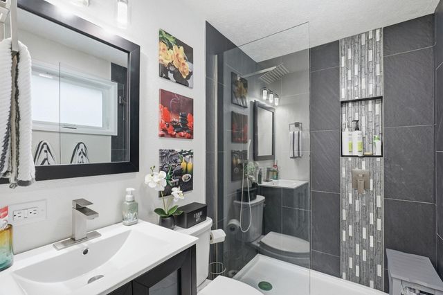 4510 W Alpine Dr, Spokane, WA 99208