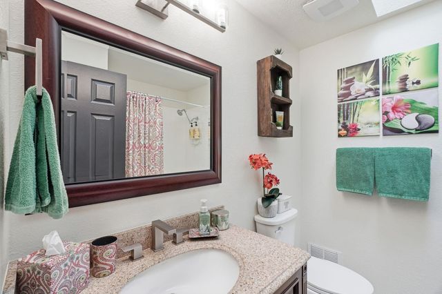 4510 W Alpine Dr, Spokane, WA 99208