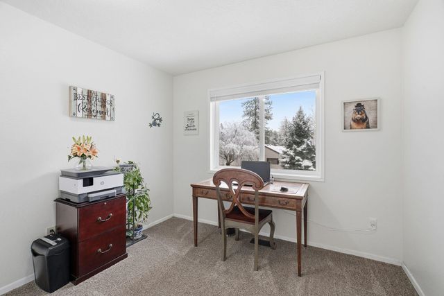 4510 W Alpine Dr, Spokane, WA 99208