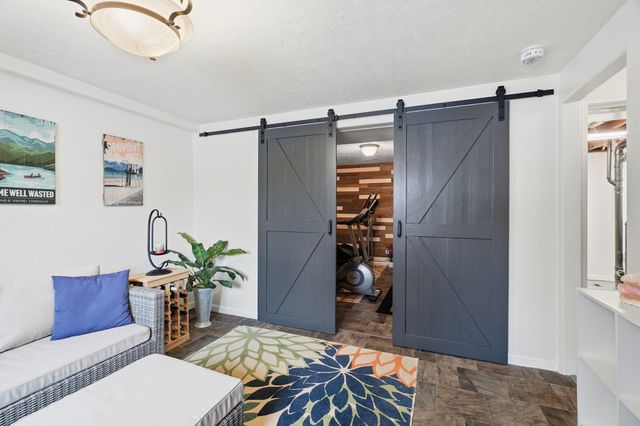 4510 W Alpine Dr, Spokane, WA 99208