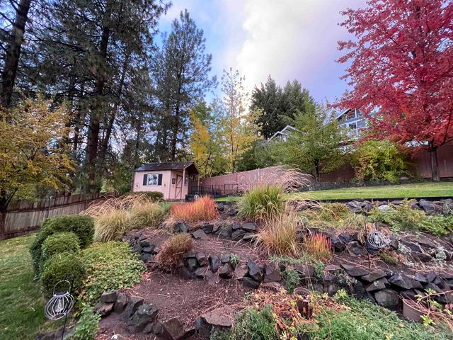 4510 W Alpine Dr, Spokane, WA 99208