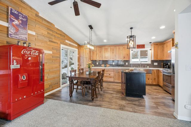 4510 W Alpine Dr, Spokane, WA 99208