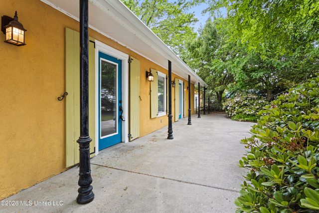 264 Washington Street, Bay Saint Louis, MS 39520