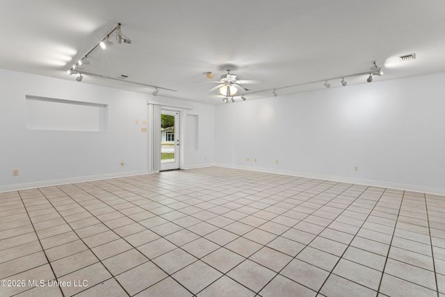 264 Washington Street, Bay Saint Louis, MS 39520