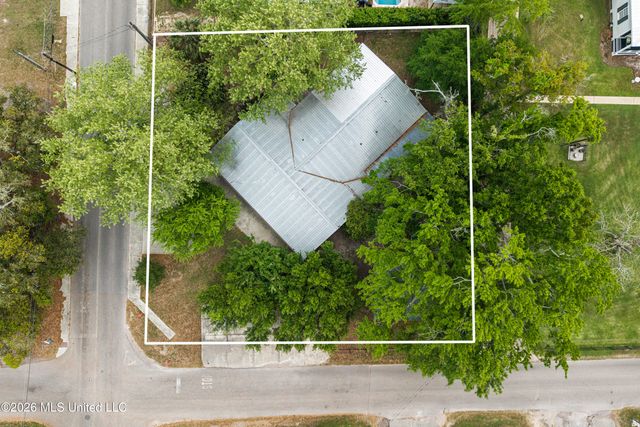 264 Washington Street, Bay Saint Louis, MS 39520