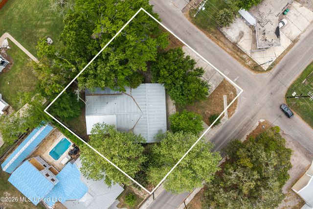 264 Washington Street, Bay Saint Louis, MS 39520